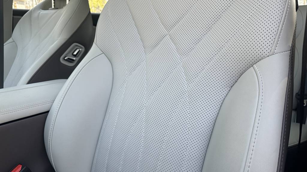 一臺(tái)不輸BBA豪華質(zhì)感的大5座SUV  還有這些亮點(diǎn)