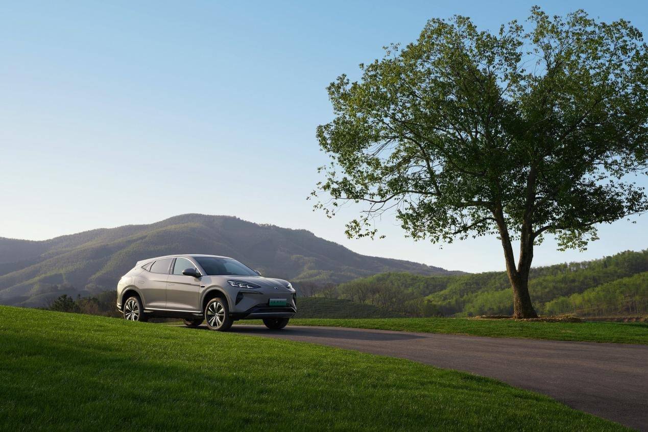 智能豪華超舒適大五座電動SUV全新騰勢N7正式上市 這價格太牛了