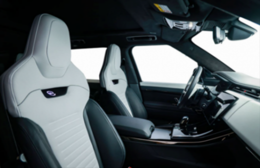 再攀性能巔峰,攬勝運動SV限量版重塑奢華想象