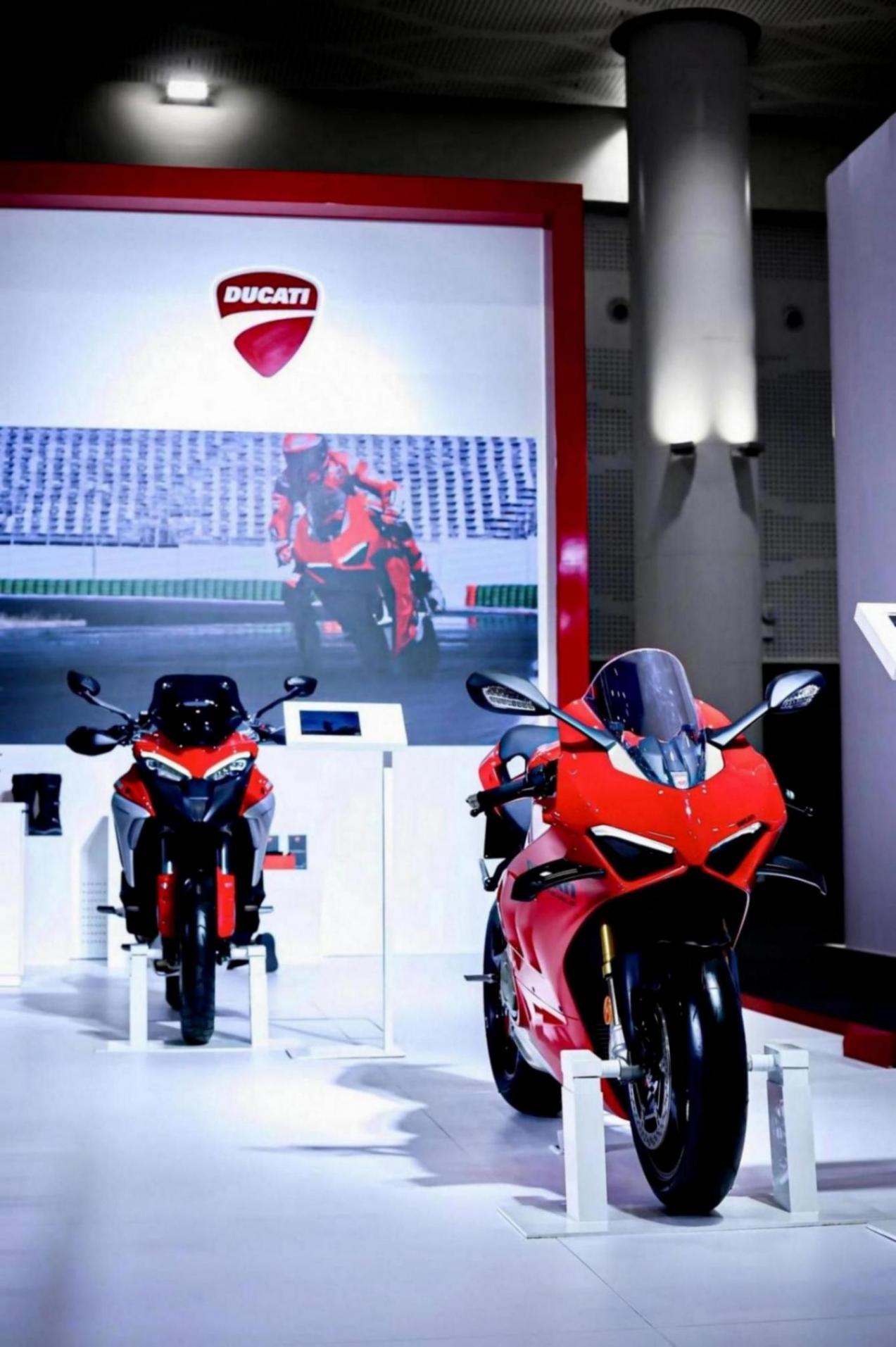 杜卡迪攜旗艦產品Panigale V4 S 和Multistrada V4 S亮相本屆消博會.jpg