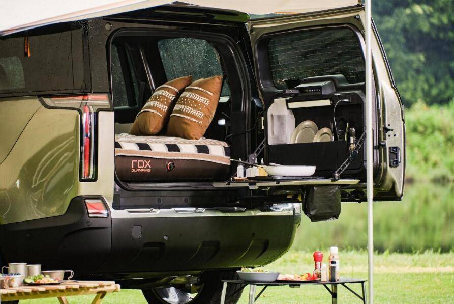 能越野的“理想”?極石01將亮相北京車展