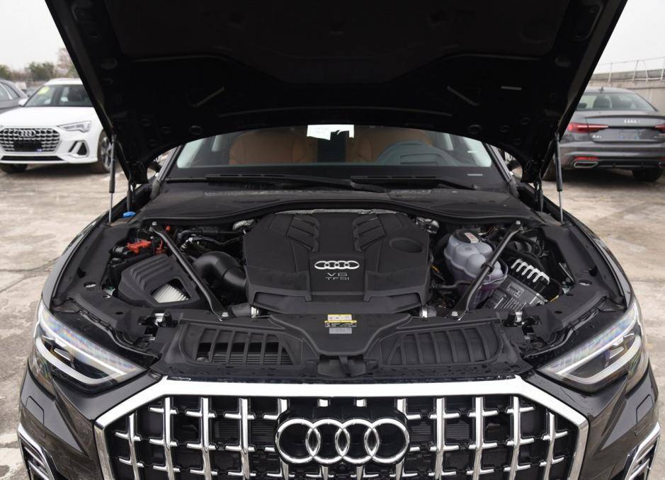 奧迪A8L Horch創始人版亮相:豪華旗艦再升級,售價破200萬