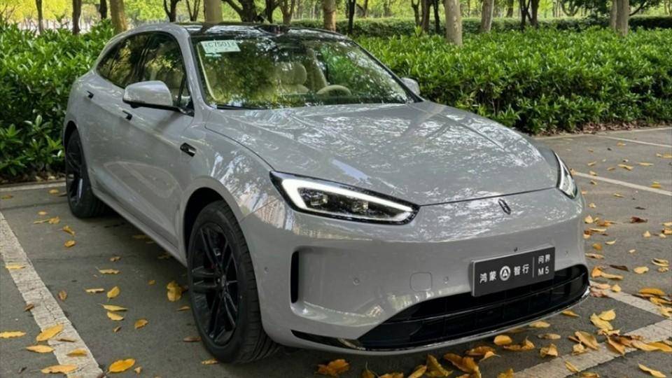 油耗或比問界更低,阿維塔15增程式,才是滿血華為增程SUV?