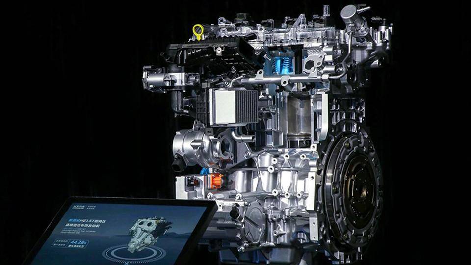 油耗或比問界更低,阿維塔15增程式,才是滿血華為增程SUV?