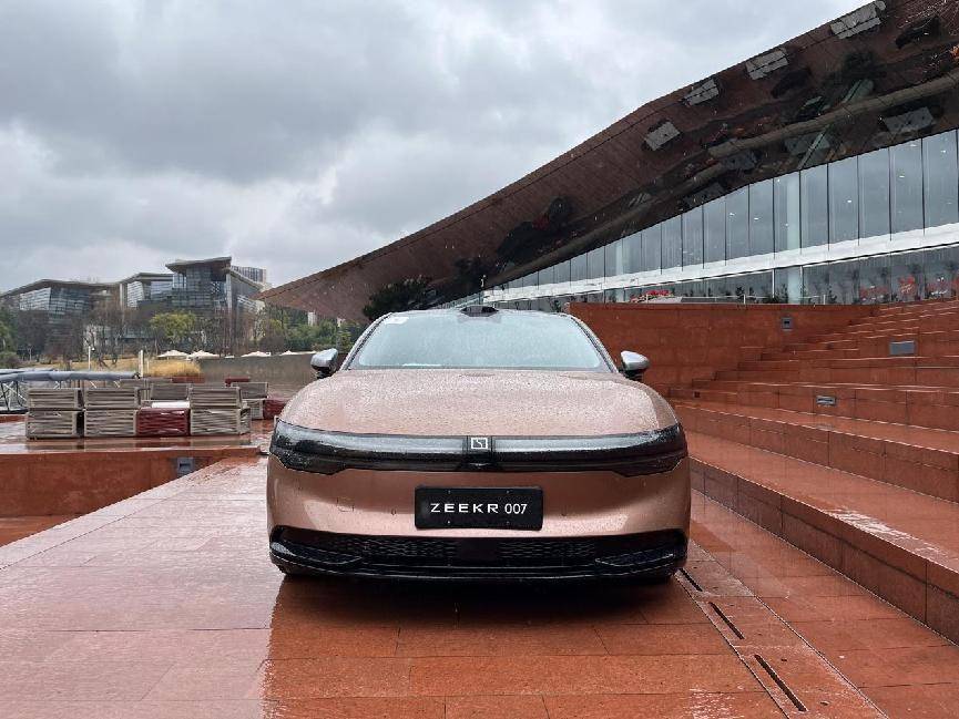 被曝充電功率受限,極氪回應(yīng)揭開新能源車的另一塊遮羞布?