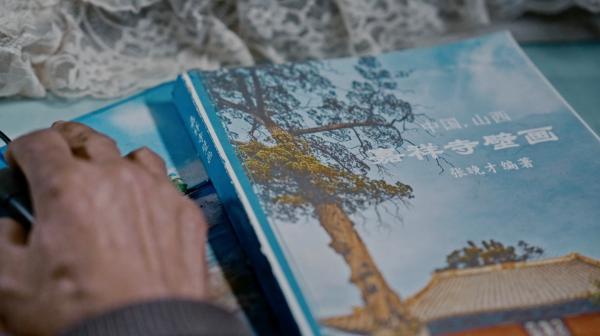 69歲的他,決定回鄉一個人守寺