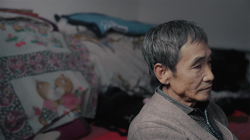 69歲的他,決定回鄉一個人守寺