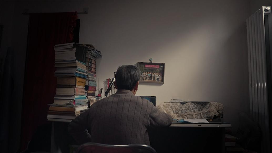 69歲的他,決定回鄉一個人守寺