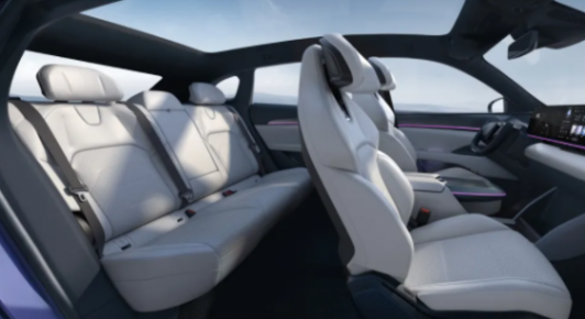 科幻座艙+超大空間,很多人看完極越01后直呼:樂(lè)道L60不香了!