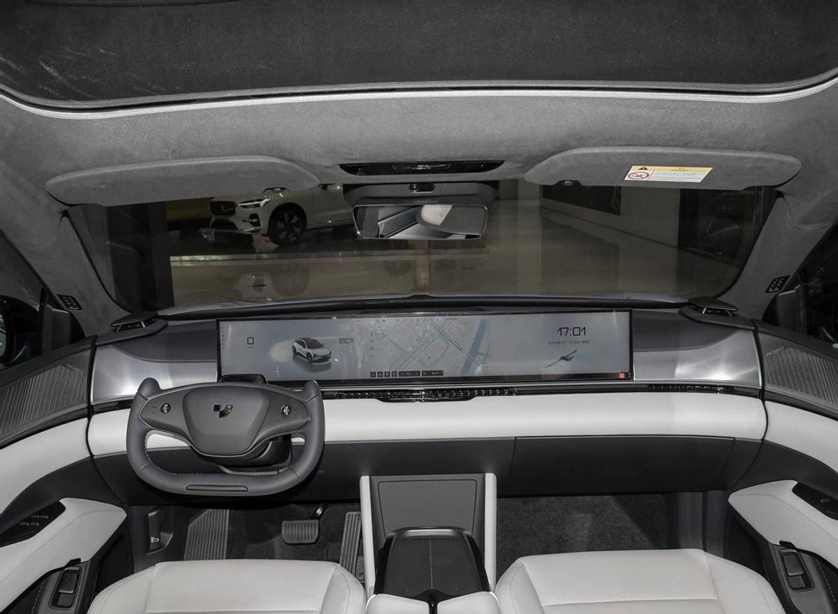 科幻座艙+超大空間,很多人看完極越01后直呼:樂(lè)道L60不香了!
