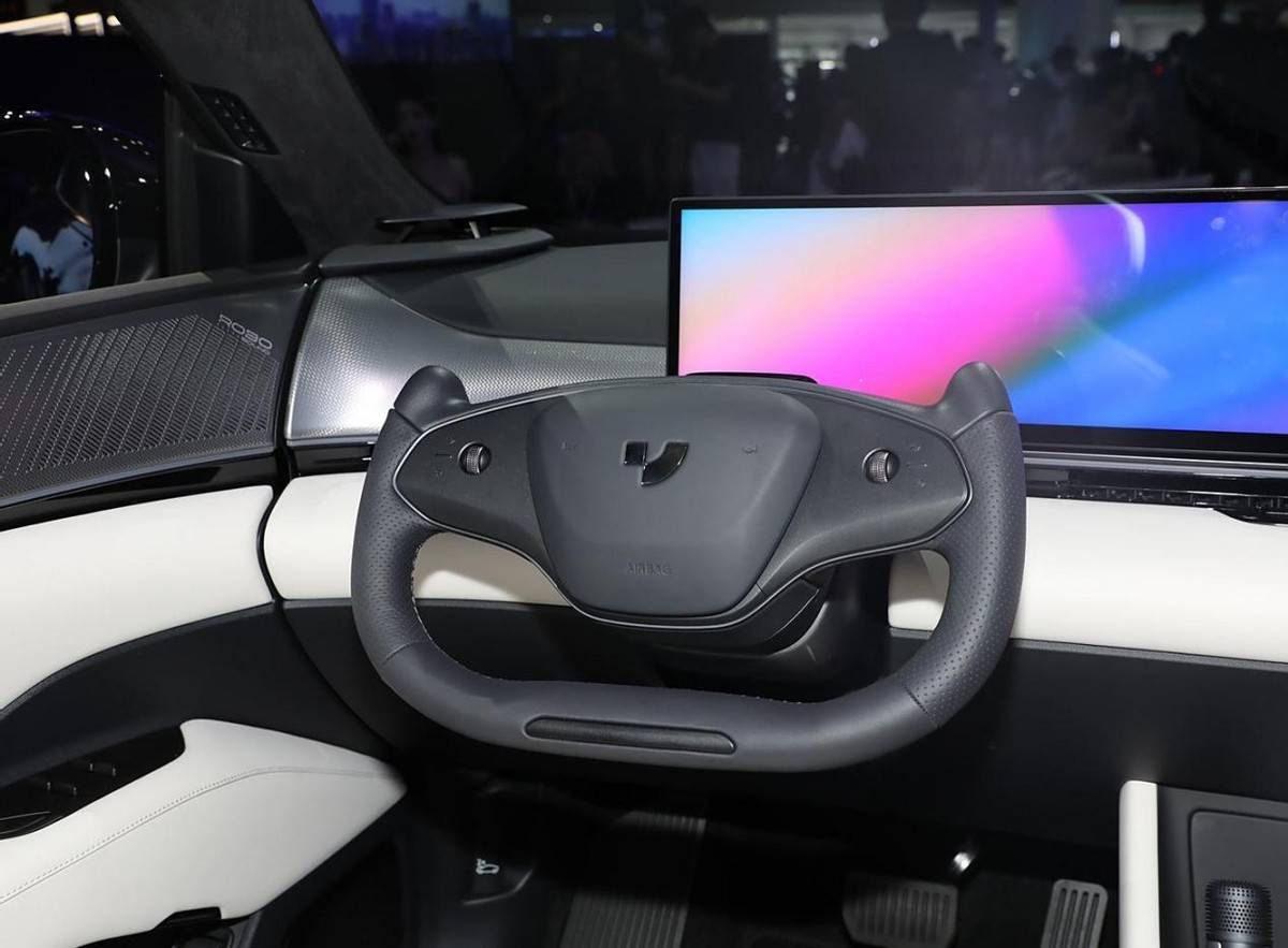 科幻座艙+超大空間,很多人看完極越01后直呼:樂(lè)道L60不香了!