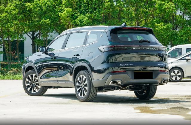 后排放倒能放床，大五座空間布局，瑞虎8 PLUS是不是同價位優選？-有駕