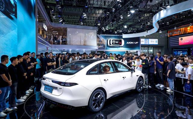 埃安RT與埃安UT，為打工人打造的十萬元級夢想座駕-有駕