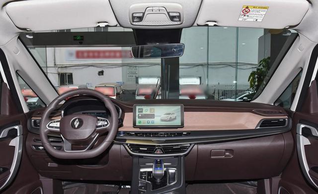 定位緊湊型MPV，13.78萬起售，睿藍8體驗如何？-有駕