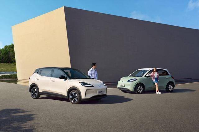 五菱繽果SUV續航破500僅售8萬,新能源代步車普惠時代來臨!