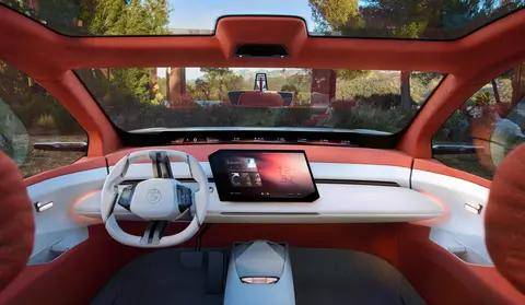 摒棄大屏幕 寶馬下一代iDrive系統(tǒng)將重塑車機體驗