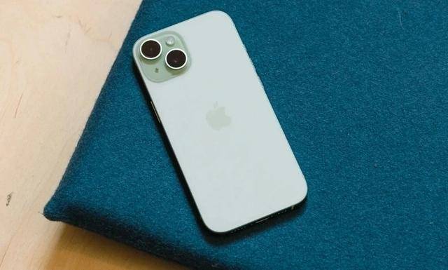 為什么iPhone16開賣后,還有很多人買iPhone15?果粉的回答很真實