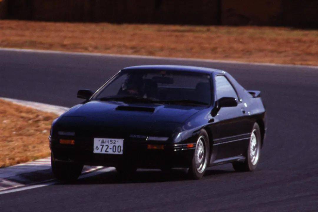 終于有廠家做出合金全開的FC了