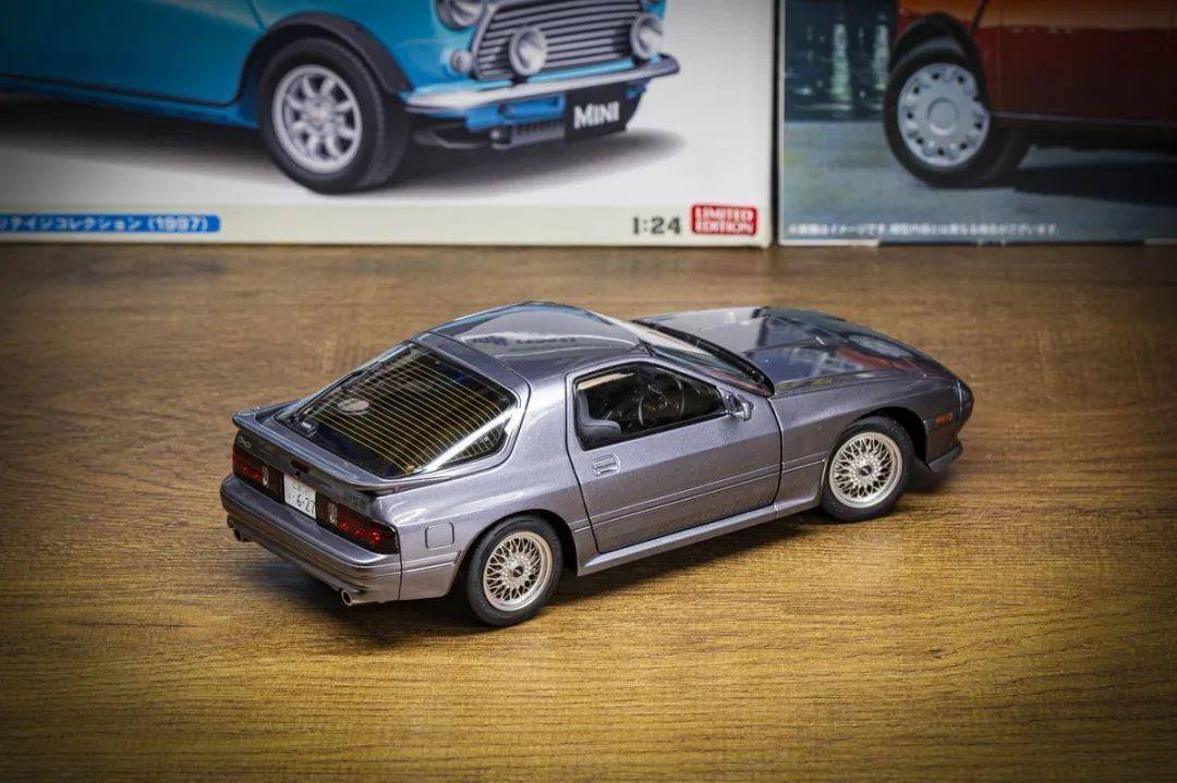 終于有廠家做出合金全開的FC了