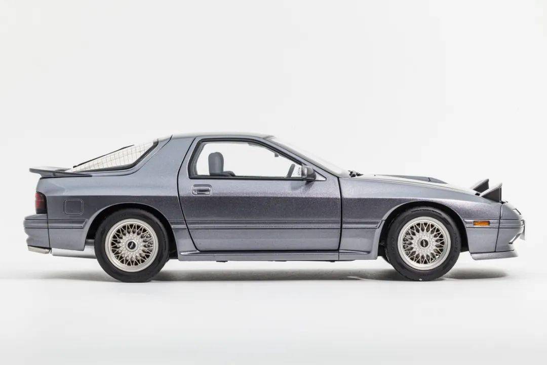 終于有廠家做出合金全開的FC了