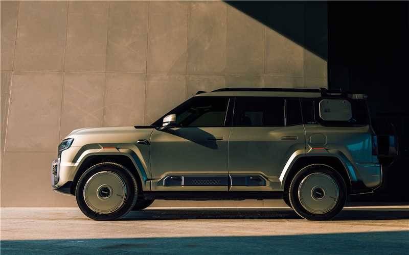 方程豹豹力全開 583家族首次集結亮相