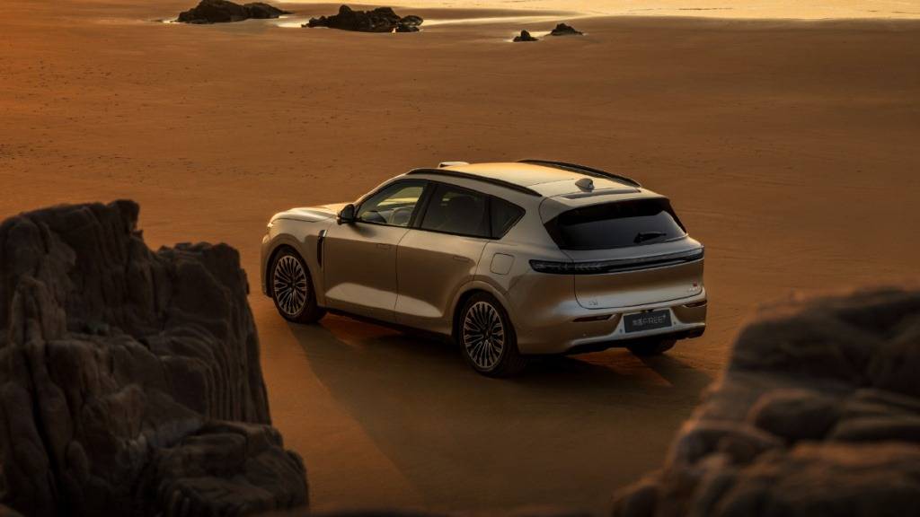 同為爆款單品,嵐圖FREE+和唐L DM該怎么選?