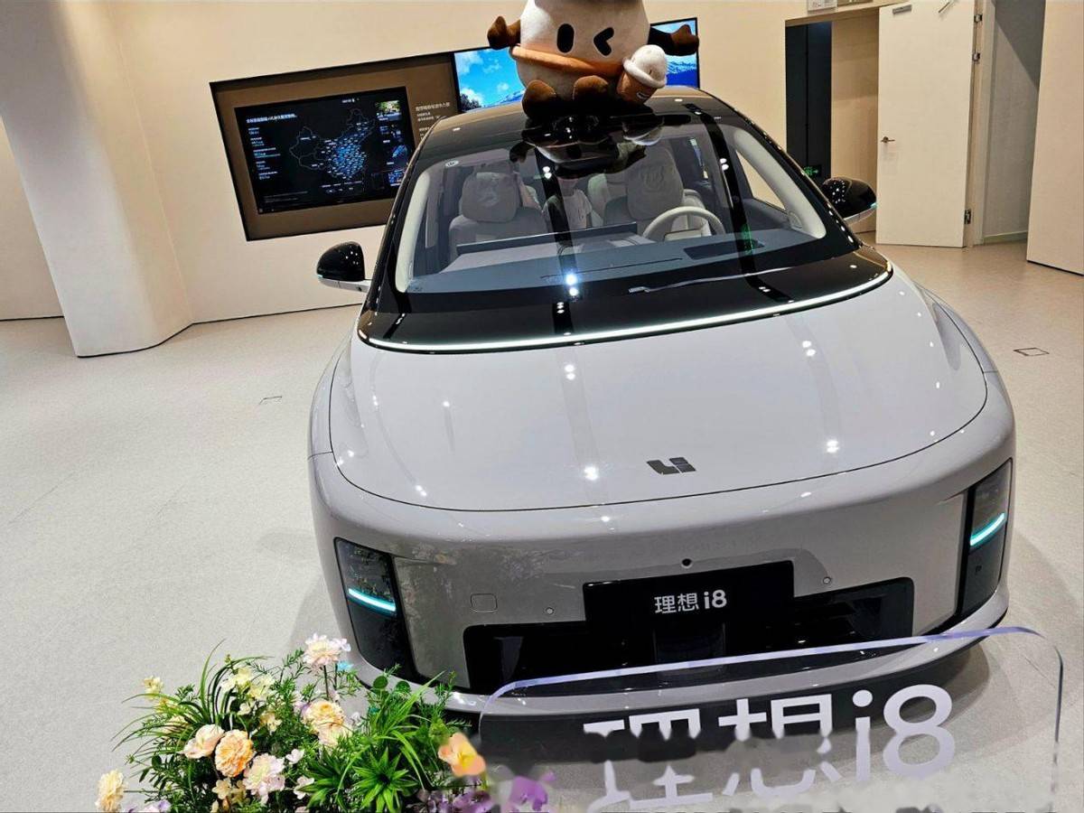 李想和李斌的較量:理想i8與樂道L90誰能勝出?