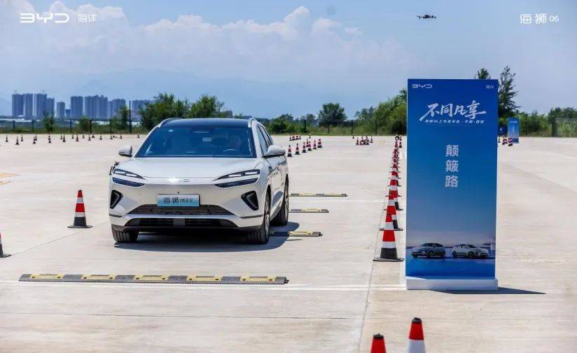 13.98萬(wàn)元起!海獅06全系天神之眼+云輦-C,智能泊車“全兜底”