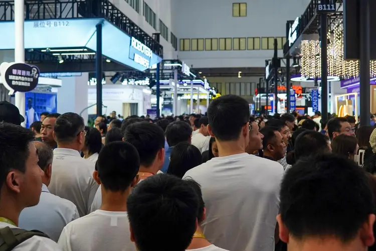 世界機器人大會上什么都有,就是沒什么共識