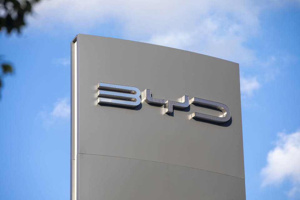 比亞迪便宜因?yàn)橥倒p料?國外機(jī)構(gòu)拆了一輛海鷗,有人想不明白了