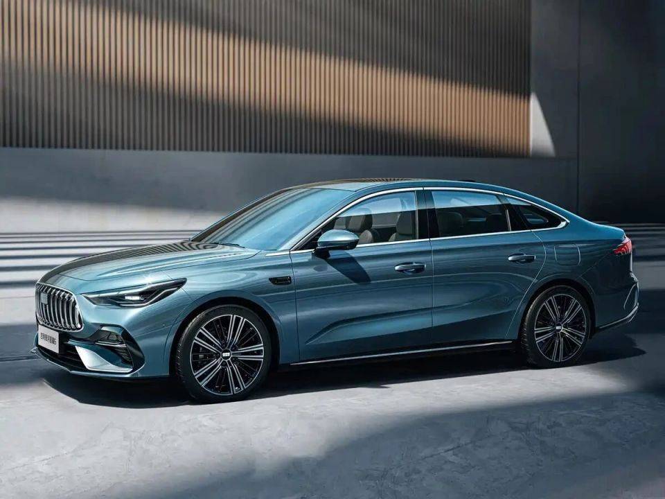 CLE AMG同款前臉,吉利全新中型車銀河星曜6