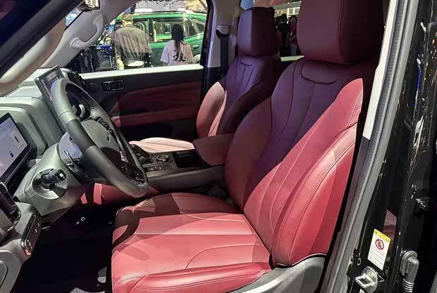 2025成都車展:哈弗H9柴油勇士版上市,限時售價23.29萬元