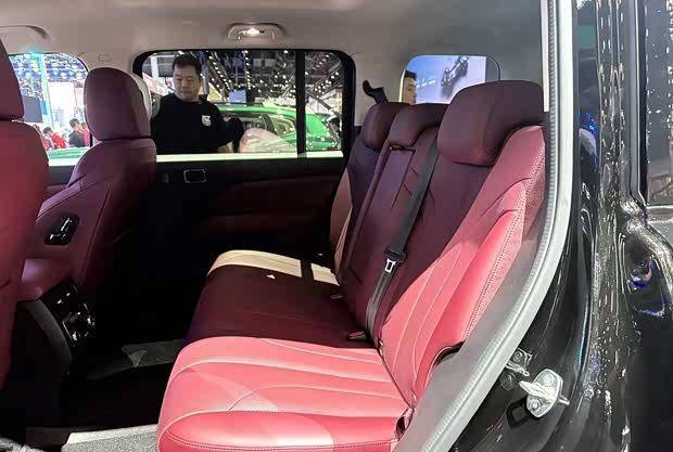 2025成都車展:哈弗H9柴油勇士版上市,限時售價23.29萬元