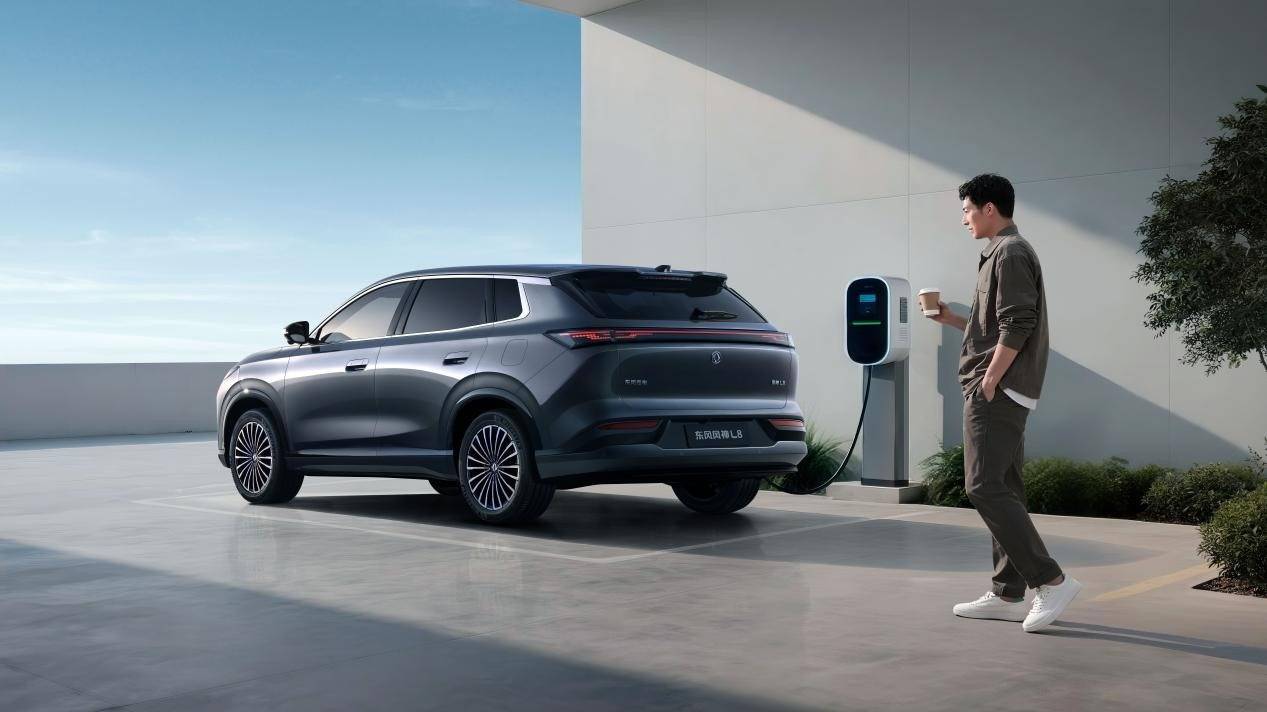 東風(fēng)風(fēng)神L8上市,11.39萬起,混動SUV家用新選擇