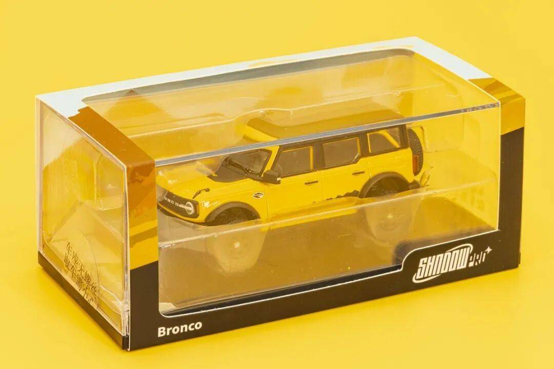 2020款Bronco以硬派越野為核心,與Jeep牧馬人直接競爭,強調非承載式車身和機械越野能力