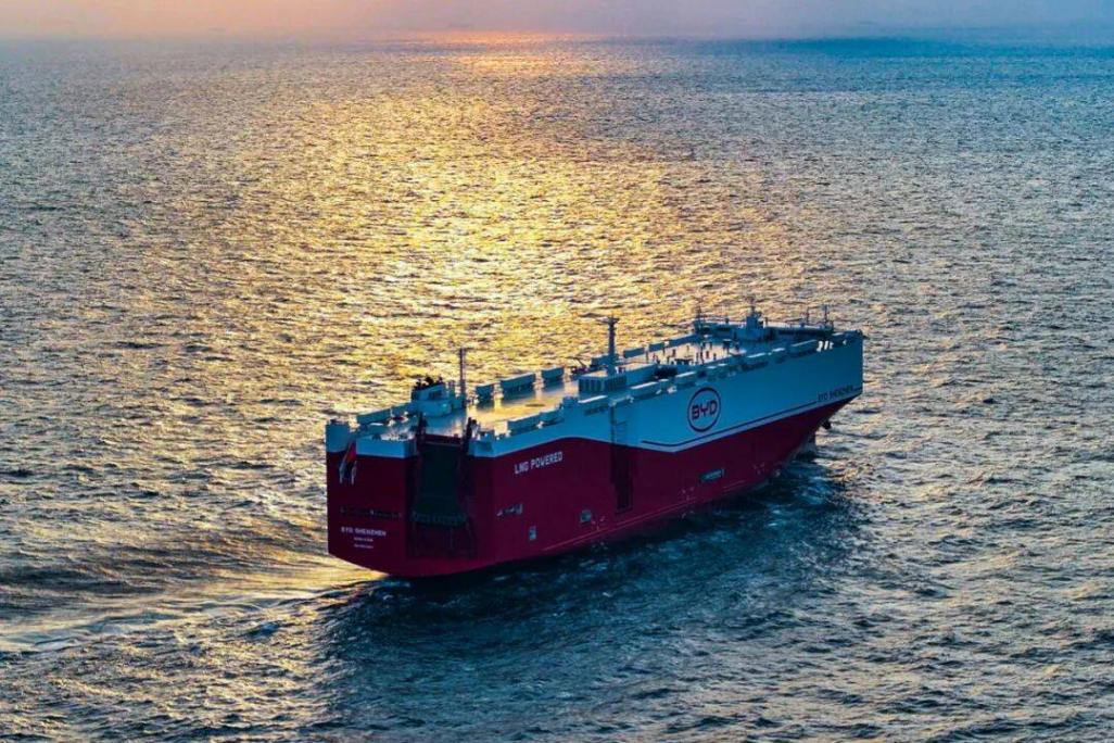 比亞迪在歐洲火了!銷量暴漲251%,特斯拉都快壓不住了?