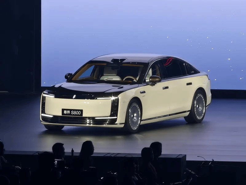 超豪車退場,華為五界殺瘋,智駕真平權,2025成都車展八大觀察