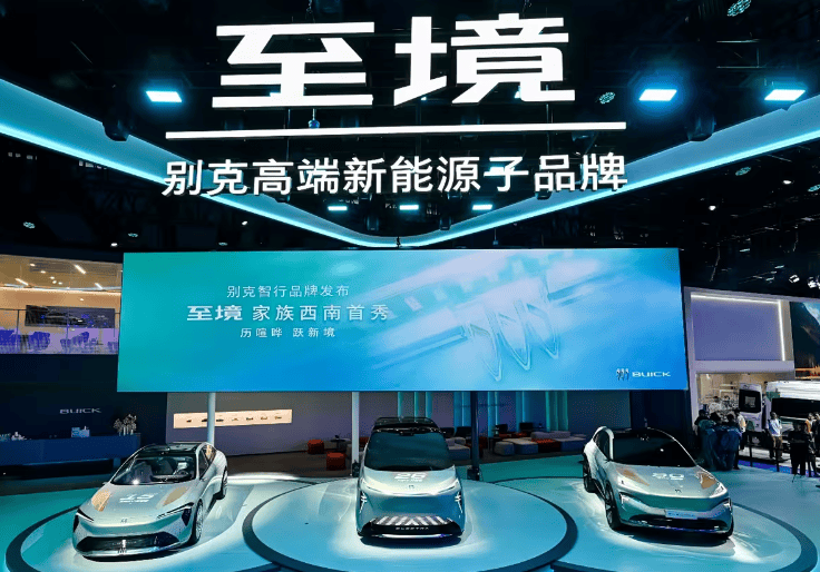 超豪車退場,華為五界殺瘋,智駕真平權,2025成都車展八大觀察