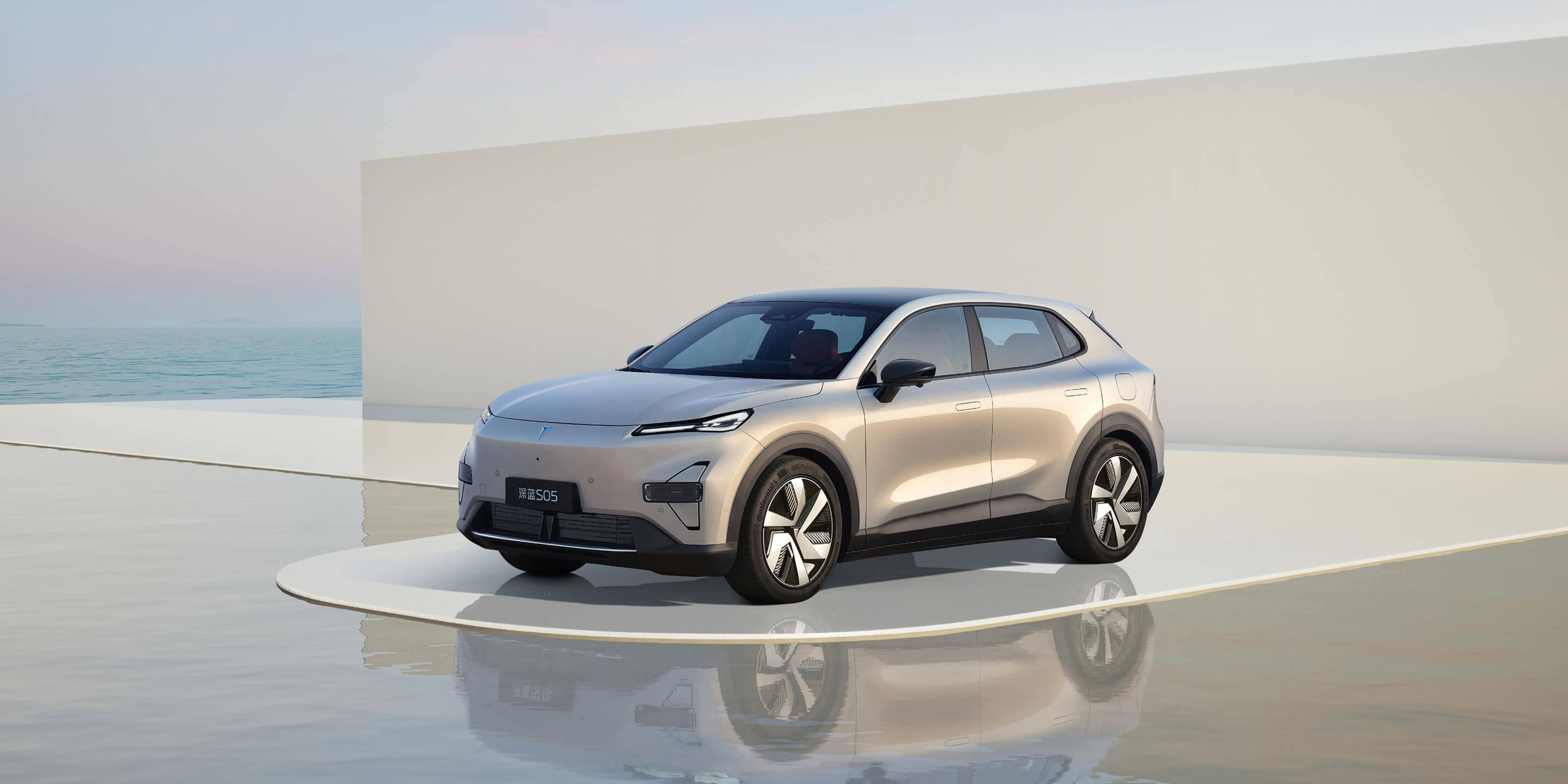2025慕尼黑車展:售價(jià)3.899-4.499萬歐元 長安深藍(lán)S05歐洲上市