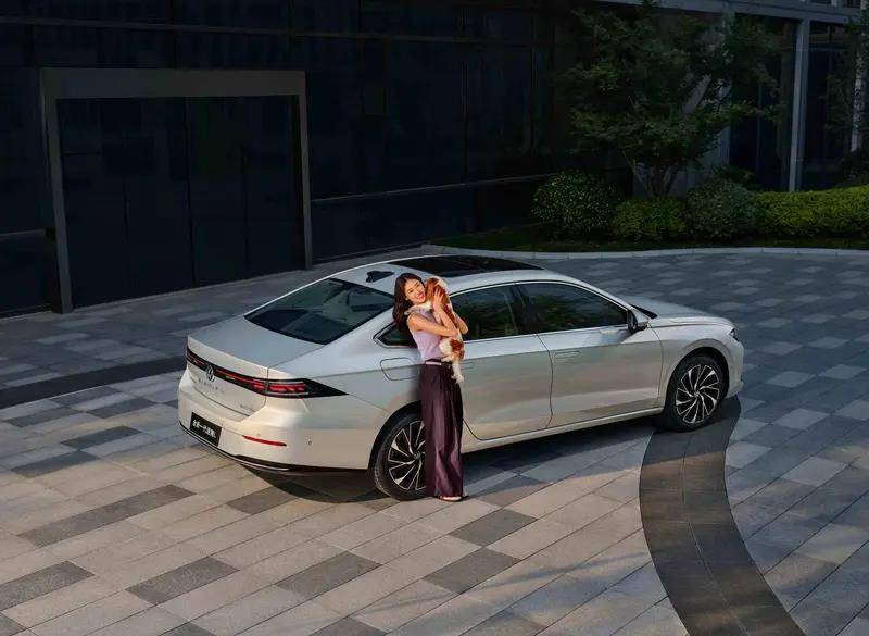 尺寸提升 配端到端高速NOA 全新一代速騰L上市