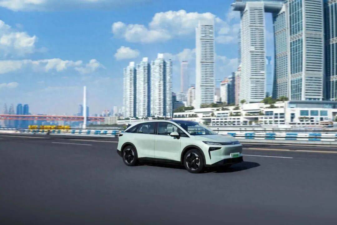 不是蔚小理!哈啰萬(wàn)臺(tái)Robotaxi訂單,為何選中了“傳統(tǒng)”啟辰?