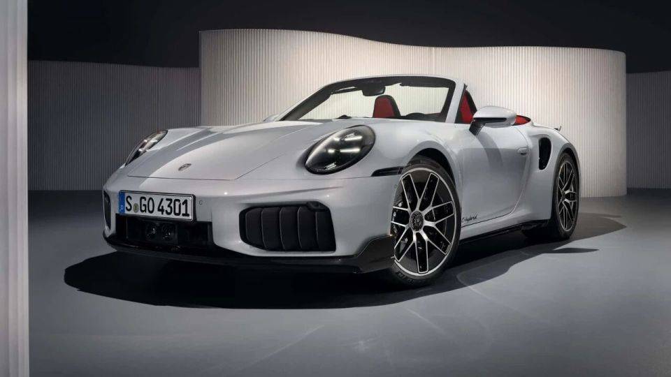 保時捷新款911 Turbo S,雙渦輪混動,售272.8萬起