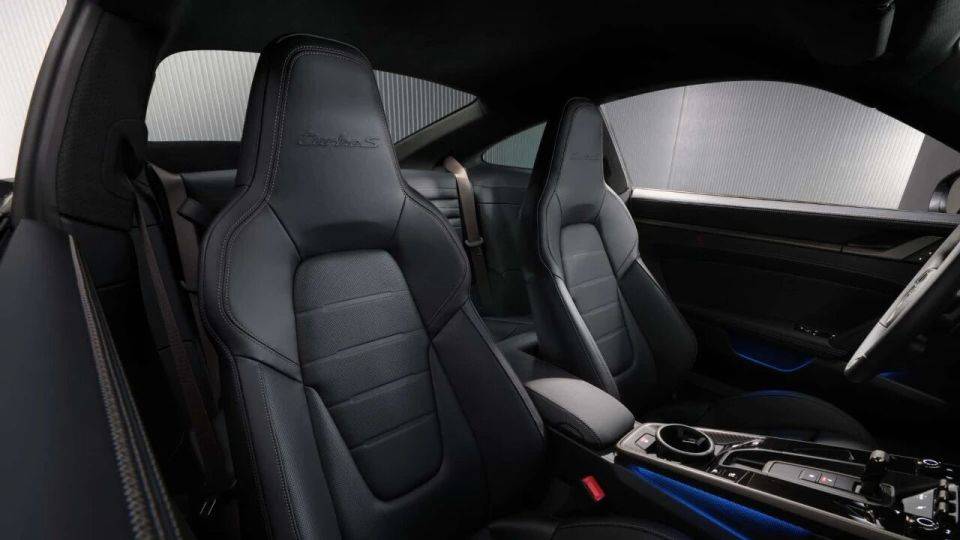 保時捷新款911 Turbo S,雙渦輪混動,售272.8萬起