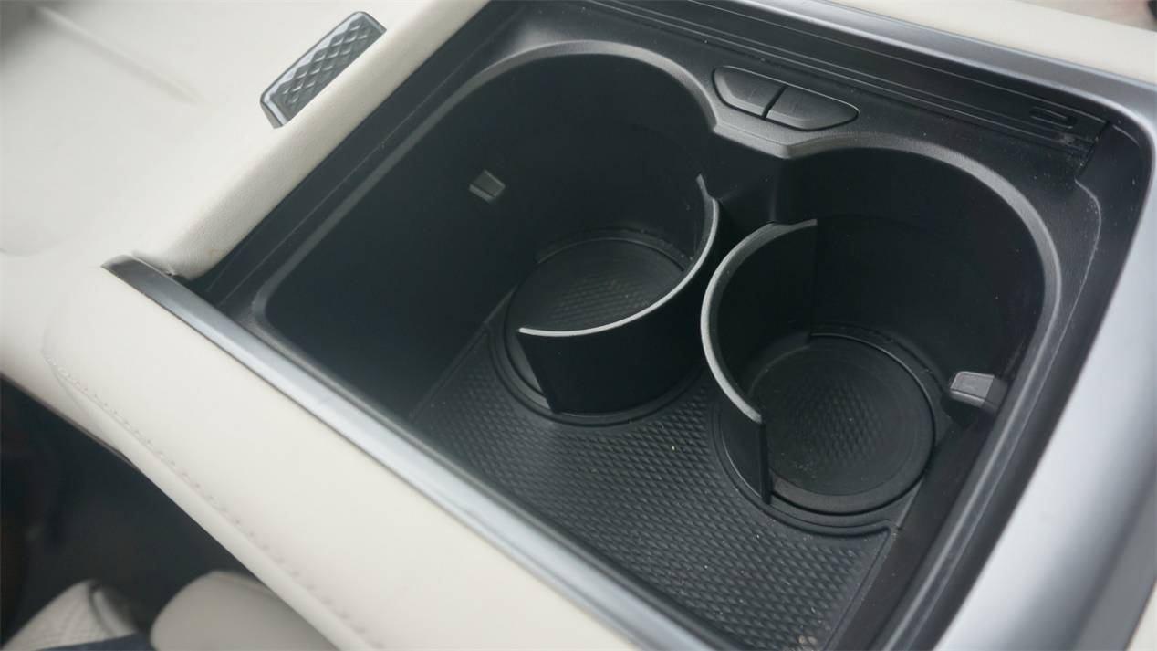 獨立試駕極氪7X:水桶之選非常均衡,只有智駕還是短板