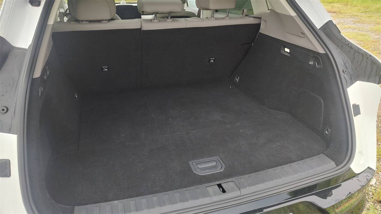 獨立試駕極氪7X:水桶之選非常均衡,只有智駕還是短板