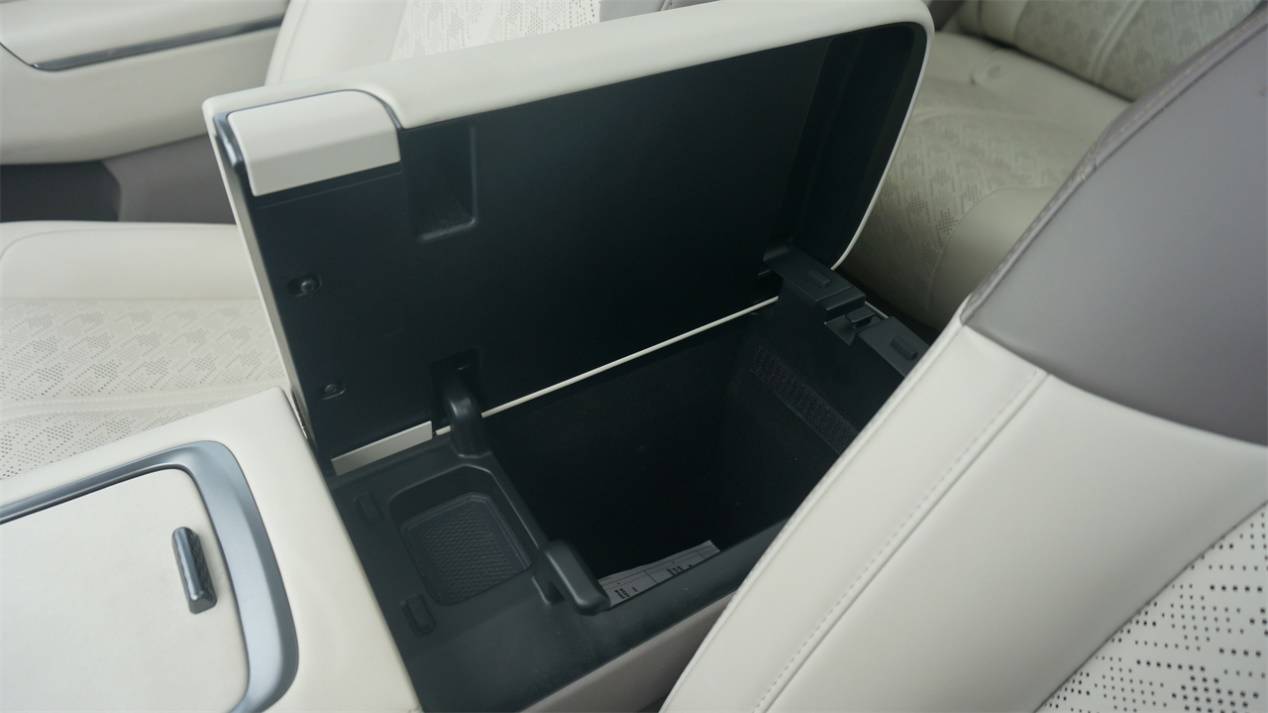 獨立試駕極氪7X:水桶之選非常均衡,只有智駕還是短板