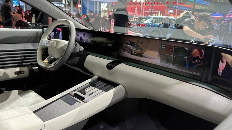 首次賣爆電動車的豪華品牌,為啥是奧迪