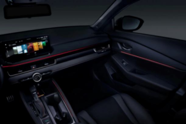 12萬(wàn)級(jí)“技術(shù)流”:英仕派與它的“二次元”總工