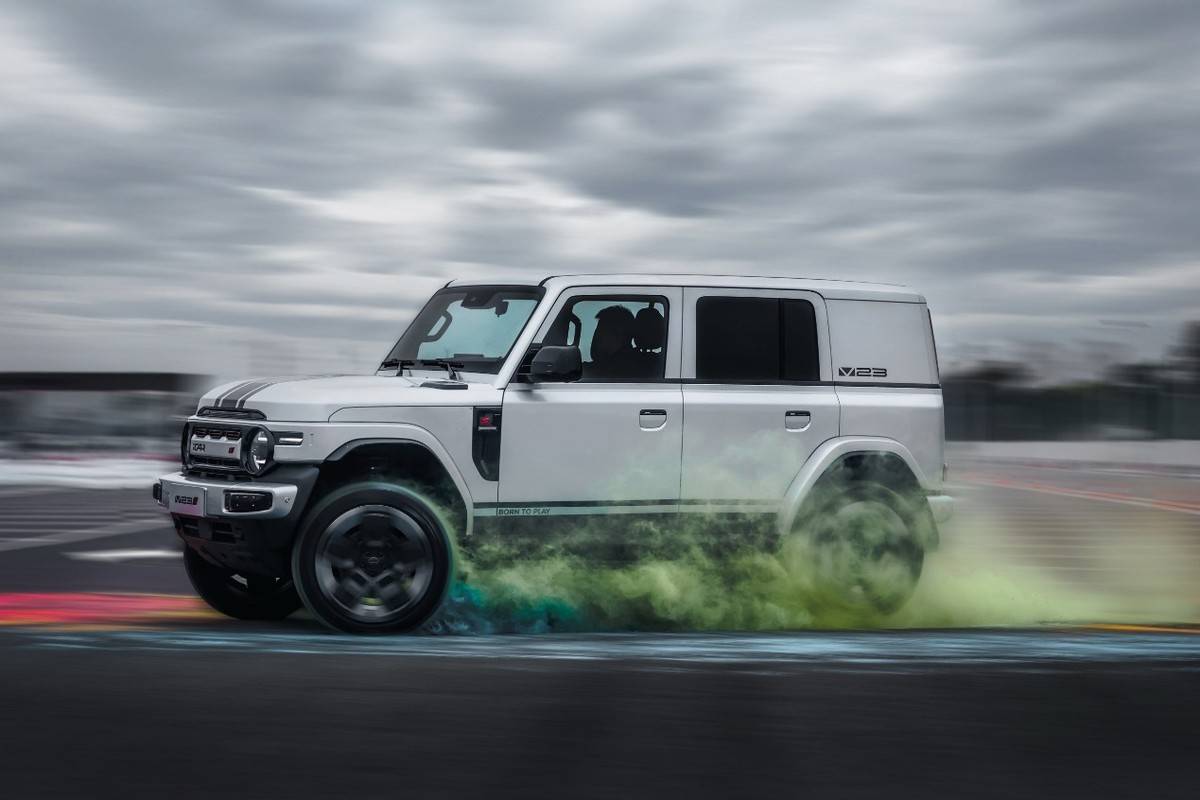 當iCAR把V23做成了性能車,我才知道電車的潛力有多強!