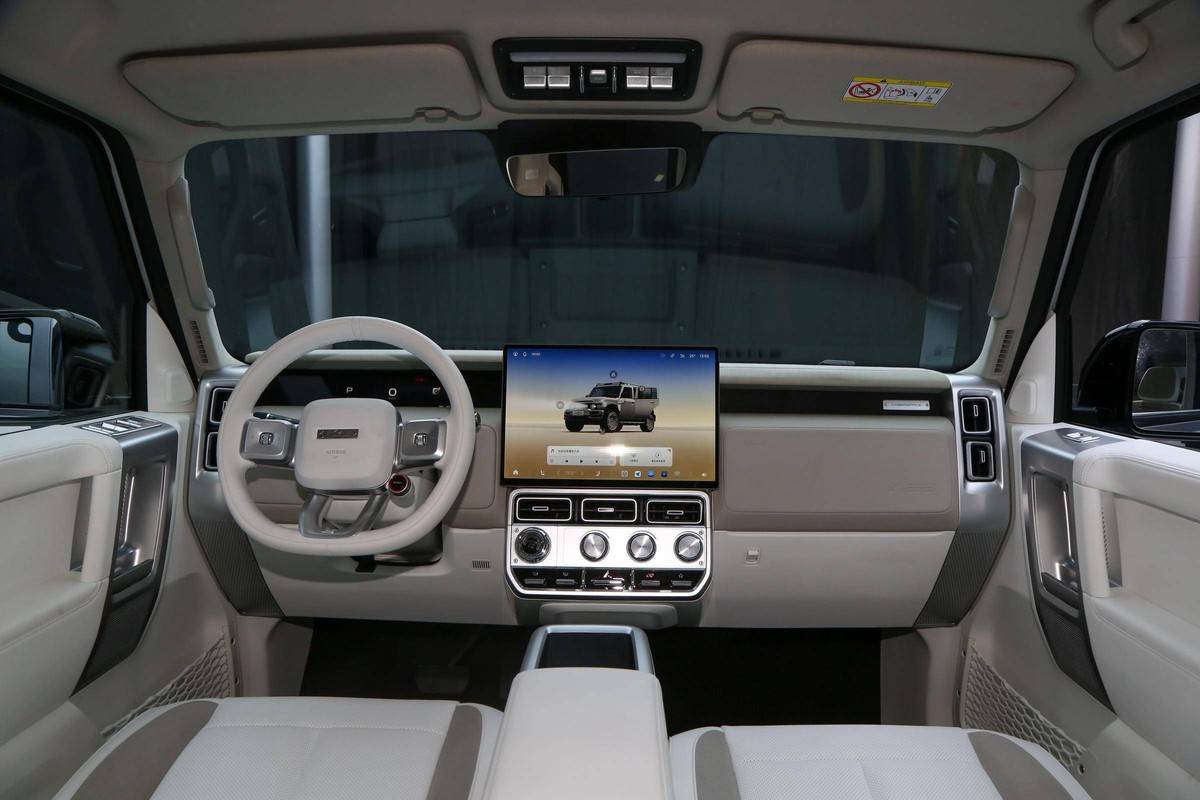 當iCAR把V23做成了性能車,我才知道電車的潛力有多強!